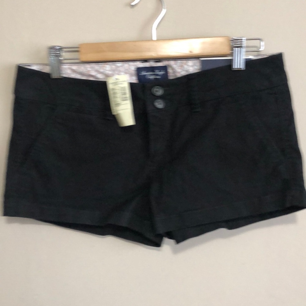 NEW American Eagle Black Khaki Short, size 6